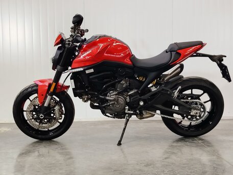 2022 Ducati Monster 937, красный, 999000 рублей, вид 5