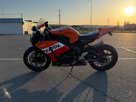 2016 Honda CBR 1000 RR/RA Fireblade, оранжевый, 680000 рублей, вид 3