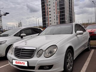 2008 Mercedes-Benz E-Класс 200 III (W211, S211) Рестайлинг, белый, 910000 рублей, вид 4