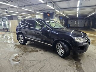 2012 Volkswagen Touareg II, чёрный, 1800000 рублей, вид 1