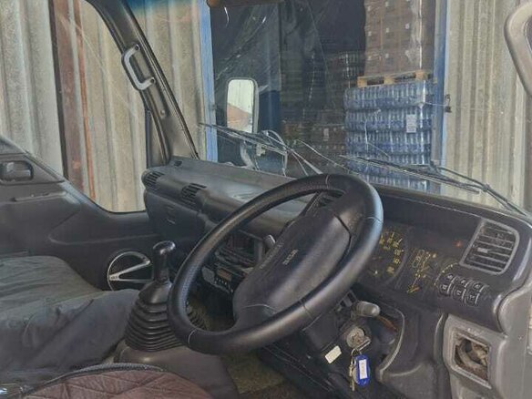 2001 Isuzu Elf (N-series), белый, 1100000 рублей - вид 7