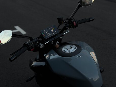 2026 CFMoto 675NK, серый, 680000 рублей, вид 4