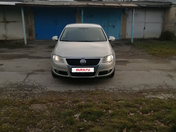 2010 Volkswagen Passat B6, серебристый, 735000 рублей - вид 3