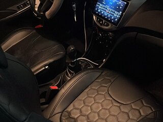 2016 Hyundai Solaris I Рестайлинг, белый, 700000 рублей, вид 5