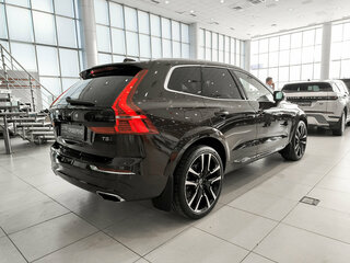 2021 Volvo XC60 II Рестайлинг, коричневый, 4150000 рублей, вид 5