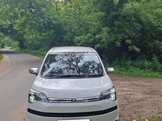 2017 Toyota Spade, белый, 1300000 рублей, вид 1