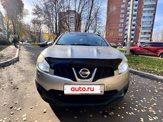 2011 Nissan Qashqai I Рестайлинг, серебристый, 751000 рублей, вид 2
