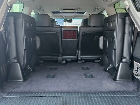 2011 Lexus LX 570 III, золотистый, 4700000 рублей - вид 12