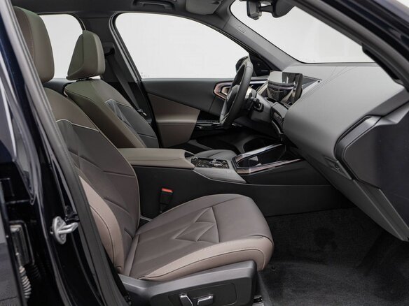 2025 BMW X3 30L xDrive IV (G45/G48), чёрный - вид 26