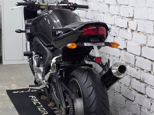 2008 Yamaha FZ1, серый - вид 6