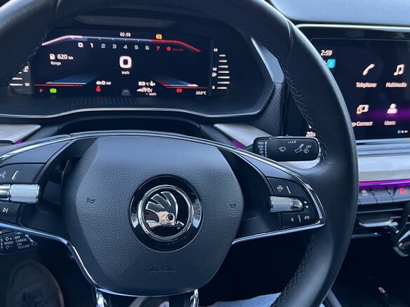 2023 Skoda Octavia IV (A8), серебристый, 2749000 рублей - вид 14