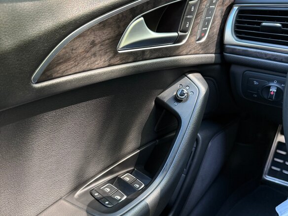 2018 Audi A6 IV (C7) Рестайлинг, чёрный, 3300000 рублей - вид 8