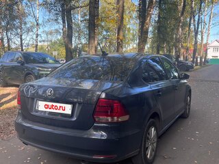 2018 Volkswagen Polo V Рестайлинг, серый, 730000 рублей, вид 4