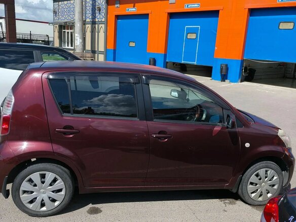 2009 Toyota Passo I (C10), красный