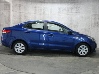 2015 Kia Rio III Рестайлинг, синий, 1115000 рублей, вид 4