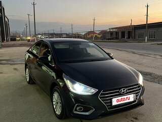 2018 Hyundai Solaris II, чёрный, 1200000 рублей, вид 2