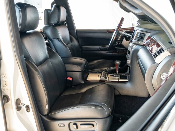 2014 Lexus LX 570 III Рестайлинг, белый, 5050000 рублей - вид 7