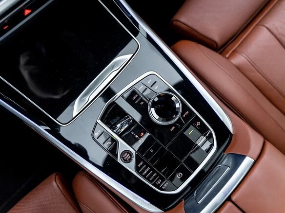 2024 BMW X7 40i I (G07) Рестайлинг, чёрный, 13890000 рублей - вид 20