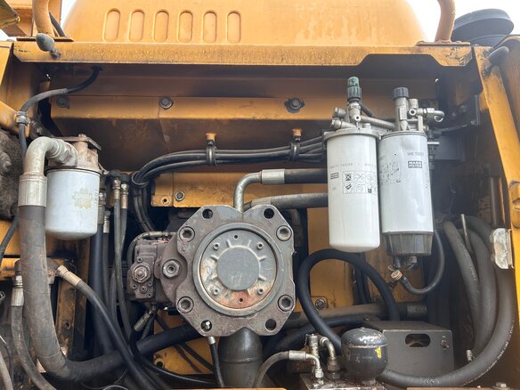 2010 Volvo EC, жёлтый, 6500000 рублей - вид 11