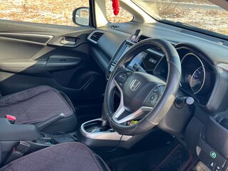 2017 Honda Fit III Рестайлинг, серебристый, 970000 рублей, вид 5