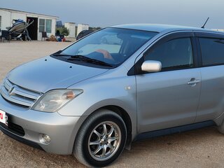 2002 Toyota Ist I, серебристый, 525000 рублей, вид 1