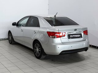 2011 Kia Cerato 6-speed II, серебристый, 859000 рублей, вид 2