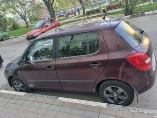 2009 Skoda Fabia II, пурпурный, 380000 рублей, вид 4