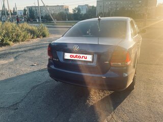 2018 Volkswagen Polo V Рестайлинг, синий, 1230000 рублей, вид 4