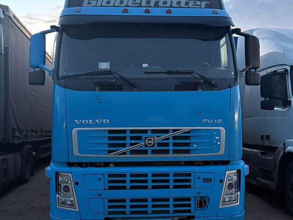 2011 Volvo FH, синий, 5300000 рублей - вид 1