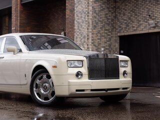 2007 Rolls-Royce Phantom VII, белый, 19900000 рублей, вид 2