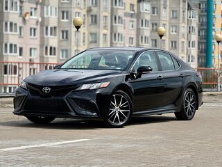 2024 Toyota Camry US Market VIII (XV70) Рестайлинг, чёрный, 3300000 рублей, вид 1