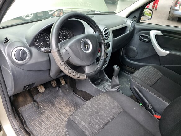 2013 Renault Logan I Рестайлинг, бежевый, 440000 рублей - вид 7