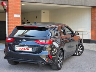 2019 Kia Ceed III, чёрный, 1420000 рублей, вид 4