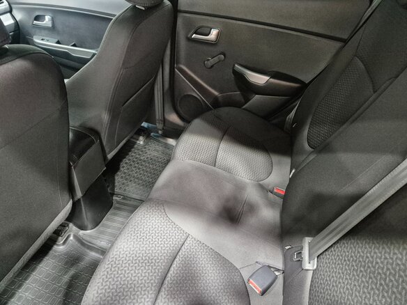 2017 Kia Rio III Рестайлинг, серебристый, 820000 рублей - вид 15