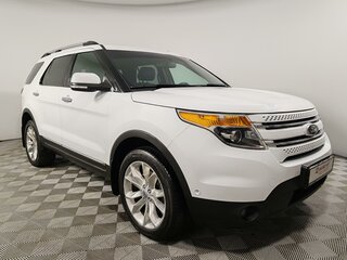 2014 Ford Explorer V, белый, 1945000 рублей, вид 3
