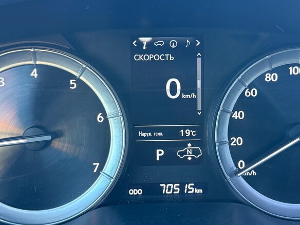 2016 Lexus LX 570 III Рестайлинг 2, белый, 7300000 рублей - вид 22