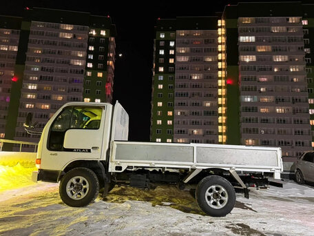 1997 Nissan Atlas, белый, 1555555 рублей, вид 5
