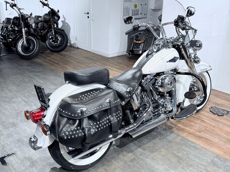 2014 Harley-Davidson Heritage, белый, 1199000 рублей, вид 4