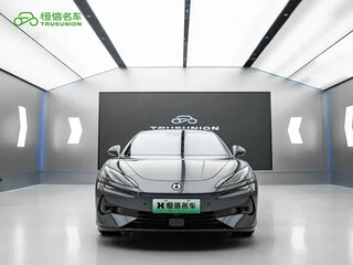 2026 Denza Z9, серебристый, 7969001 рублей, вид 2