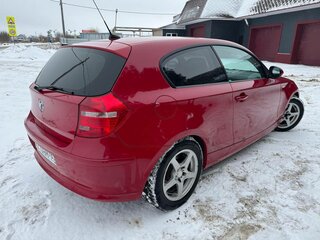 2011 BMW 1 серии 116i I (E81/E82/E87/E88) Рестайлинг, красный, 690000 рублей, вид 5
