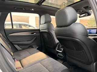 2026 Geely Monjaro I Рестайлинг, белый, 4954990 рублей, вид 4