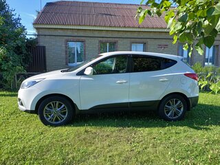 2013 Hyundai ix35 I Рестайлинг, белый, 1190000 рублей, вид 4