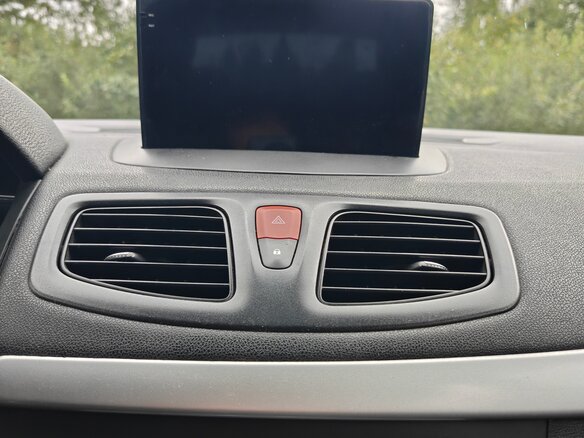 2011 Renault Fluence I, серый, 750000 рублей - вид 16