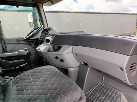 2018 Mercedes-Benz Actros, красный, 4435000 рублей, вид 5