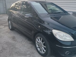 2007 Mercedes-Benz B-Класс 200 I (W245), чёрный, 600000 рублей, вид 1