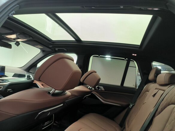 2025 BMW X5 40i IV (G05/G18) Рестайлинг, белый - вид 27