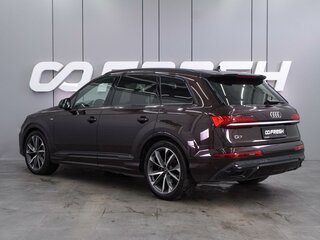 2020 Audi Q7 45 TDI II (4M) Рестайлинг, коричневый, 7099000 рублей, вид 2