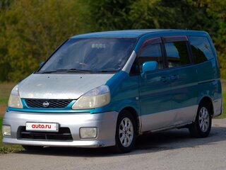 2000 Nissan Serena II (C24), зелёный, 370000 рублей, вид 2