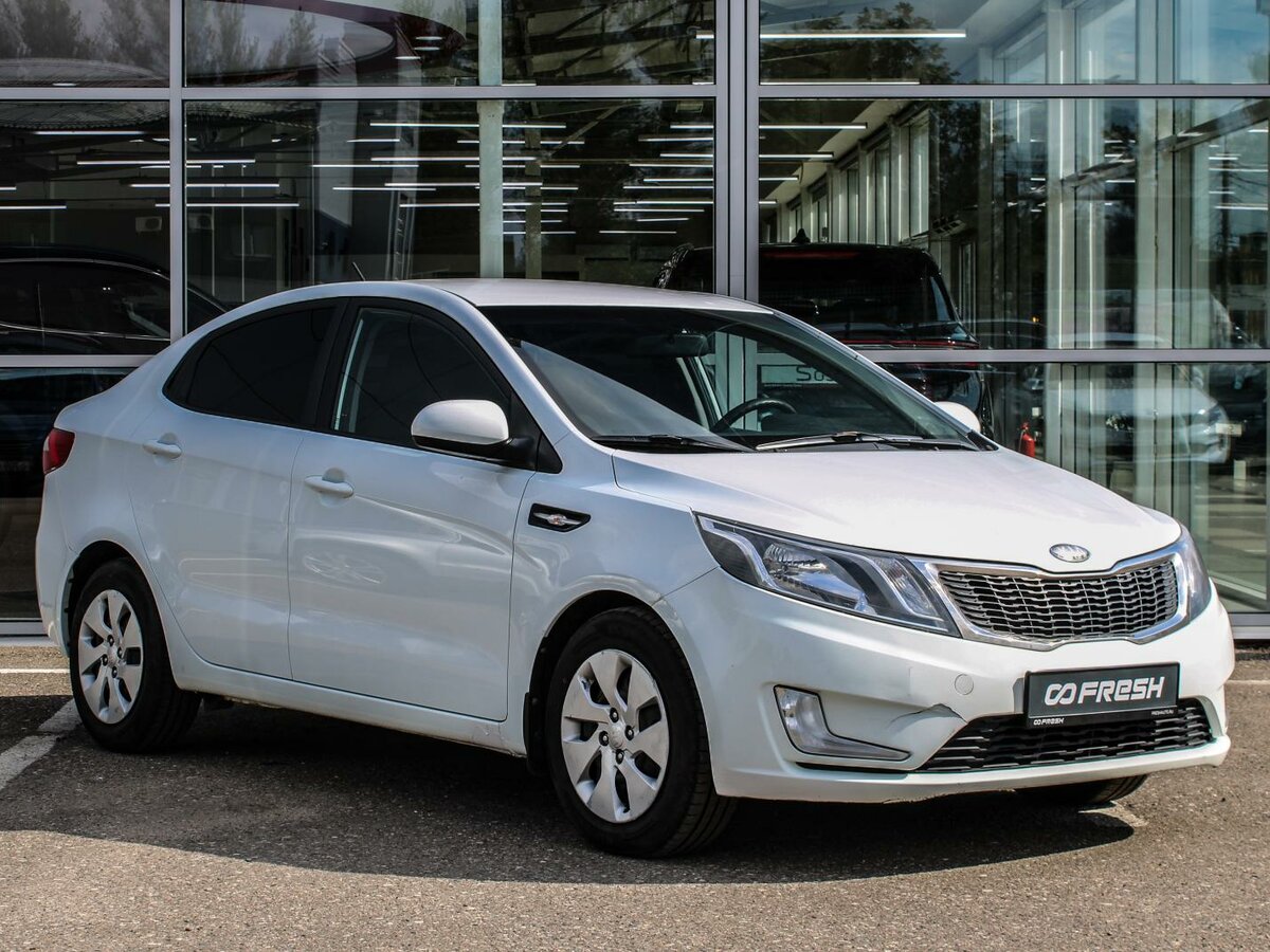 Открыть фотографии: Kia Rio III