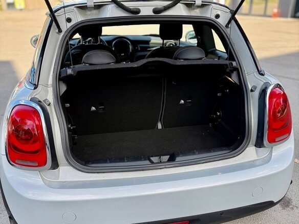 2019 Mini Hatch Cooper III (F55/F56) Рестайлинг, серебристый, 2600000 рублей - вид 14